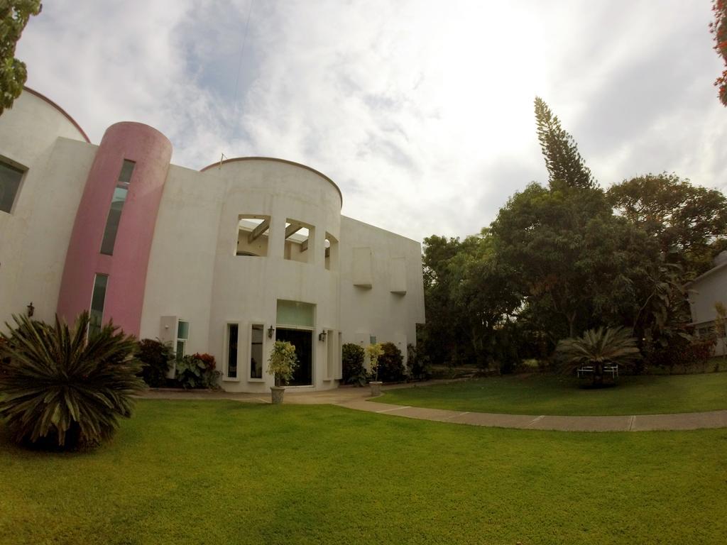 Hotel Hacienda Del Rio Oaxtepec Exteriör bild